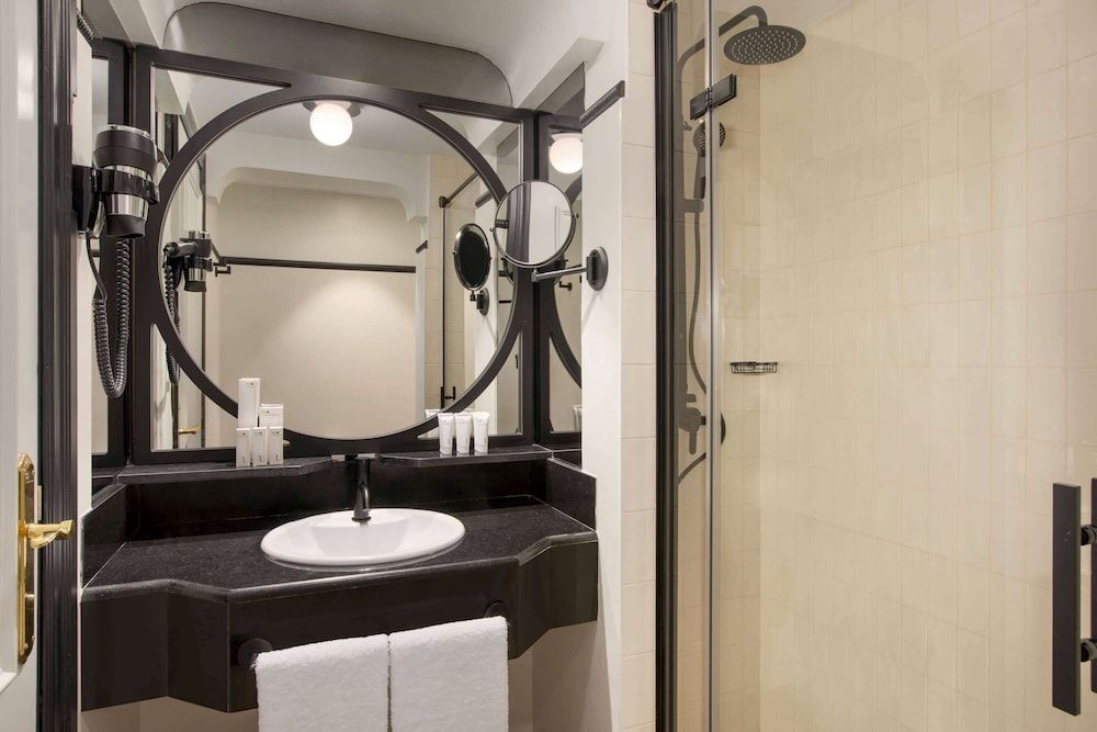 Hotel Avenue Louise Brussels - Trademark Collection by Wyndham Double Room 12