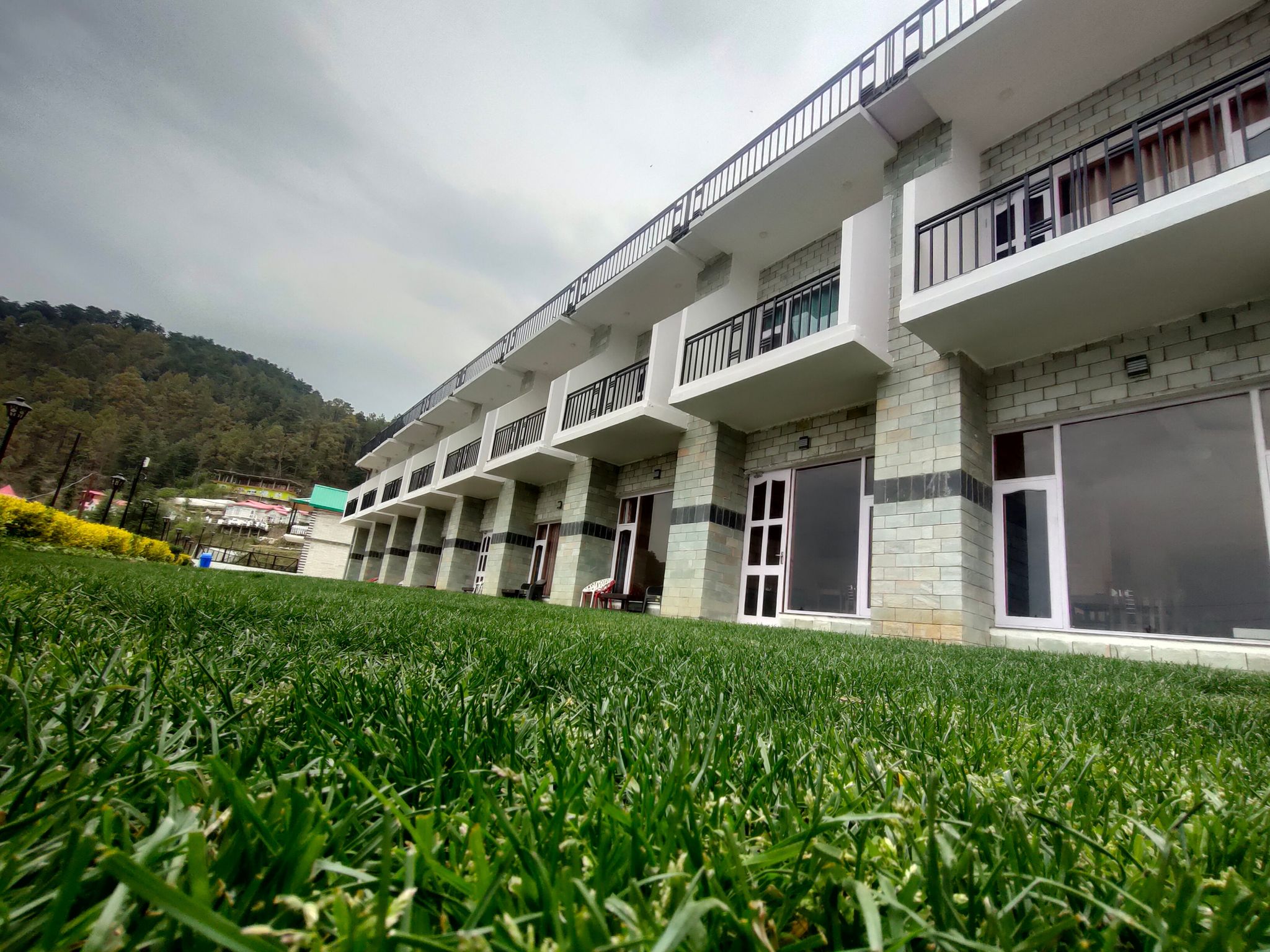 Mountain View Resort Deluxe Room 4