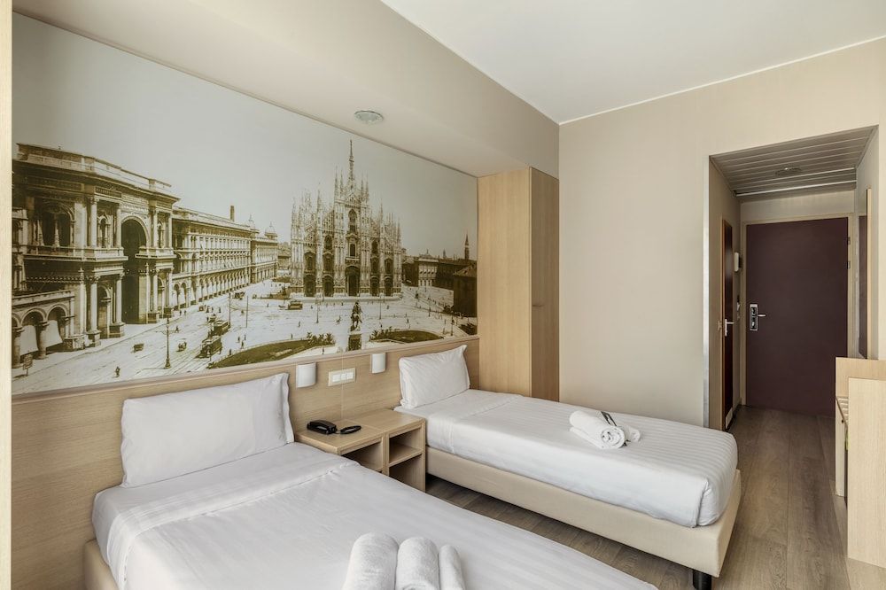 B&B Hotel Milano Portello Standard Twin Room 2