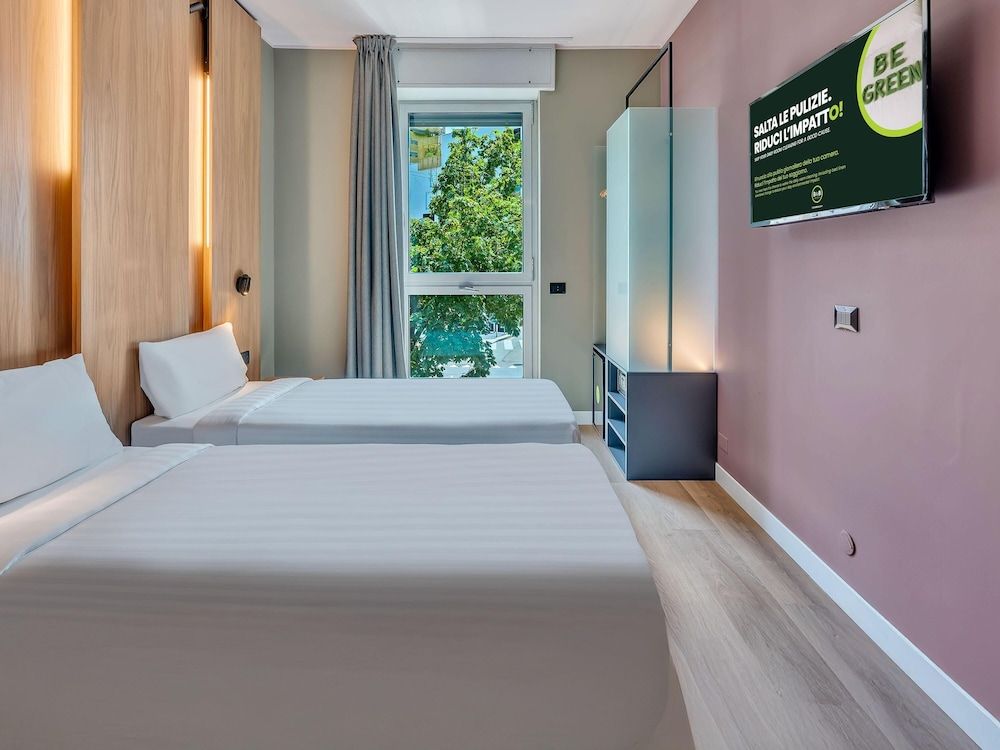 B&B Hotel Milano Portello Standard Twin Room 4