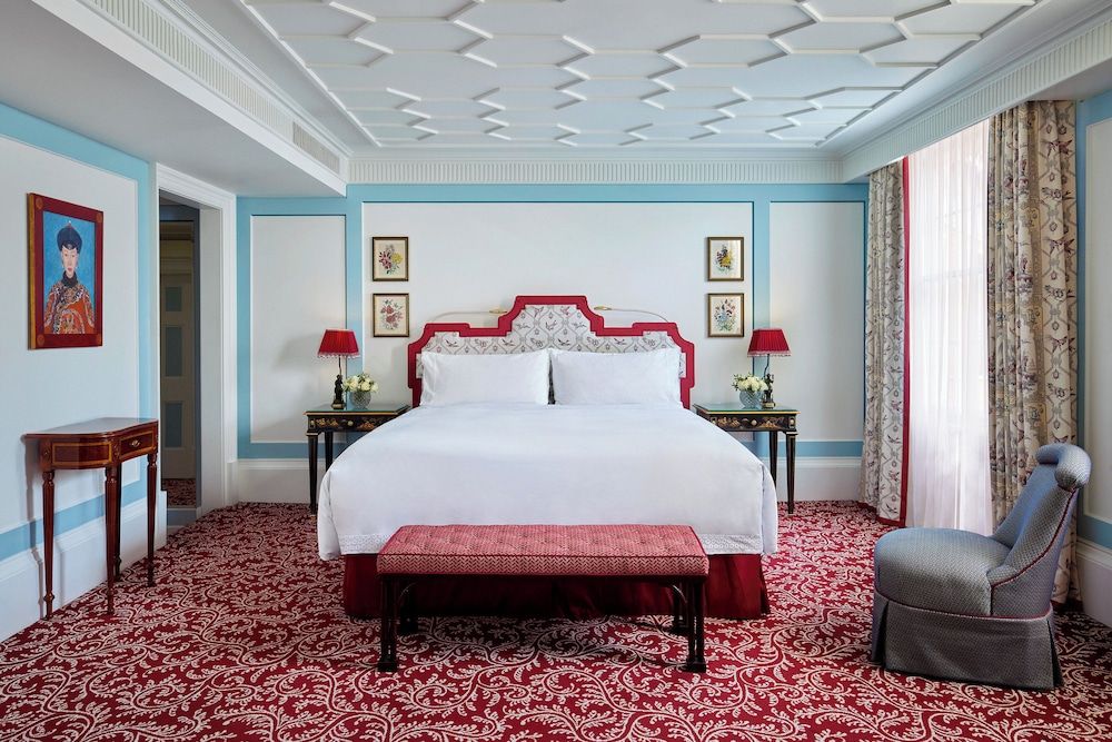 Suite (Grosvenor)