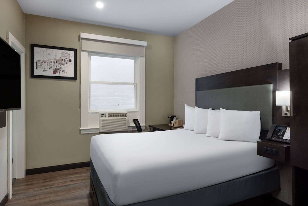 undefined Super 8 by Wyndham San Francisco/Union Square Area 3