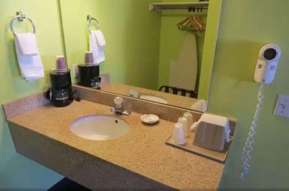 Room, 1 King Bed, Accessible, Non Smoking