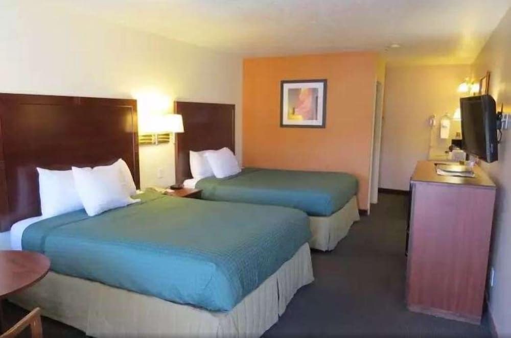 Room, 2 Queen Beds, Non Smoking