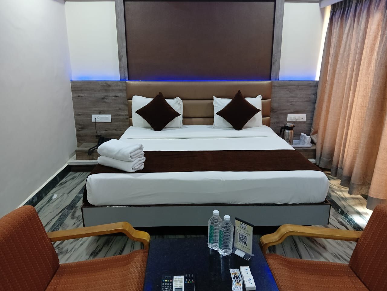 Executive King Bed AC Room