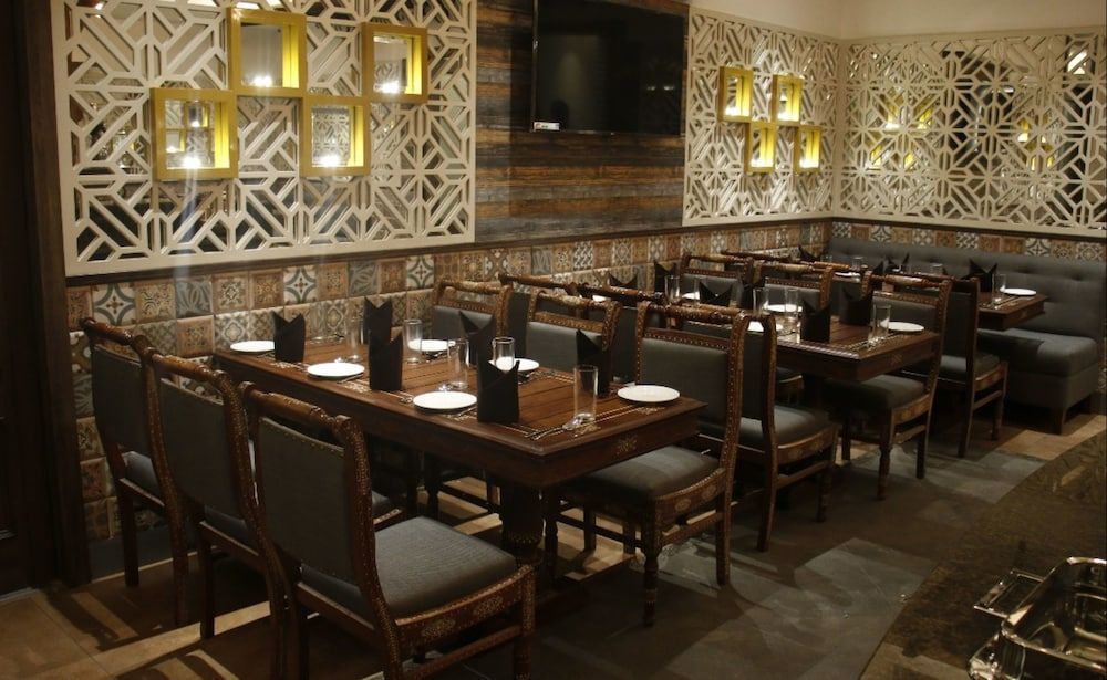 undefined AB Clarks Inn 4