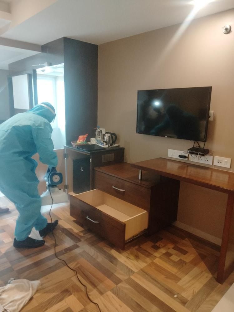 The Capital Hotel Deluxe Room 19