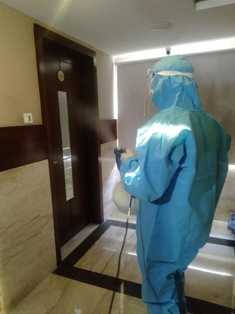 The Capital Hotel Deluxe Room 20