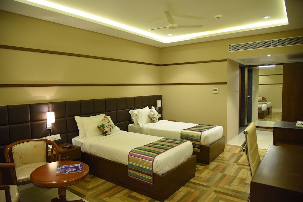 The Capital Hotel Deluxe Room 7