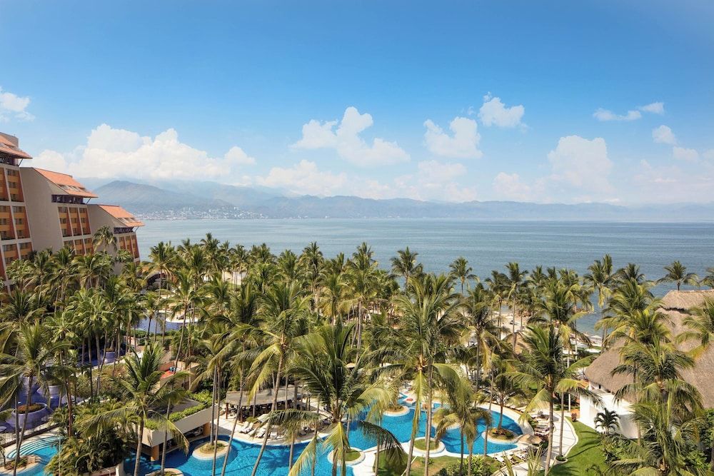 Signature Level, Junior Suite, 1 King, Sofa bed, Ocean view