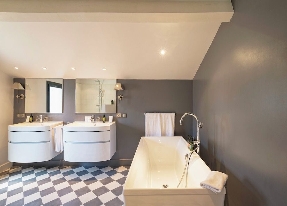 Mas Sarah, 5 chambres piscine chauffée et jardin