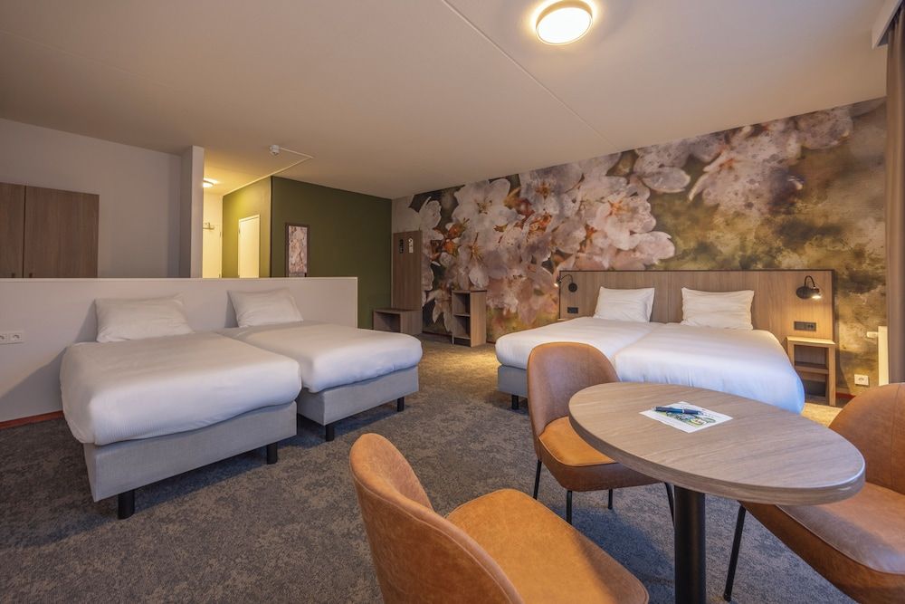 Fletcher Parkhotel Val Monte Family Room 4