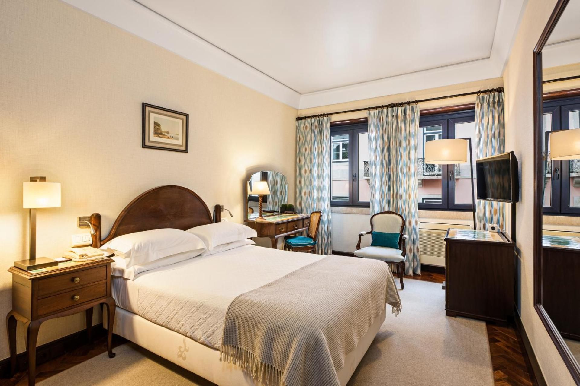 Petite Room