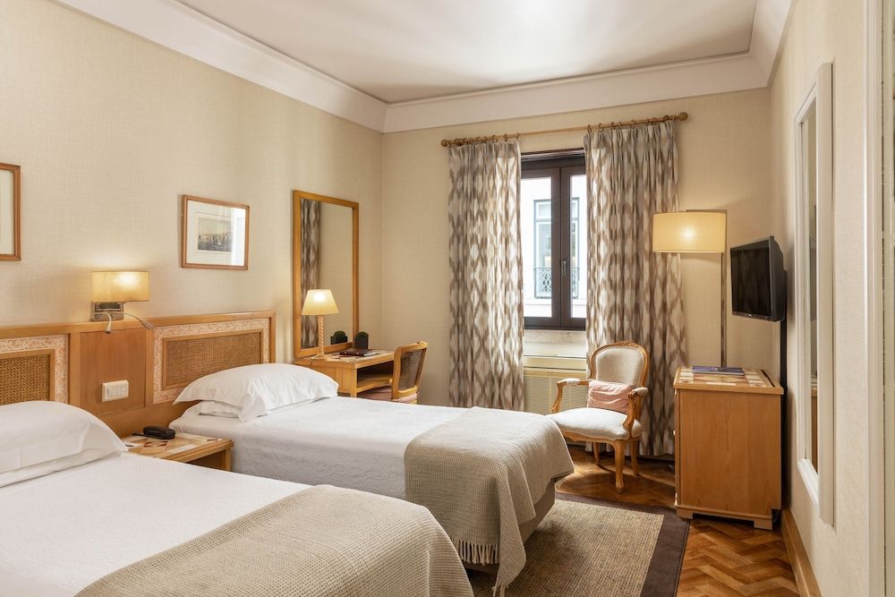 Hotel Lisboa Plaza, a Lisbon Heritage Collection Petite Double Room 6