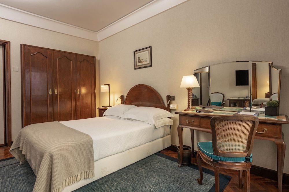 Hotel Lisboa Plaza, a Lisbon Heritage Collection Petite Double Room 7