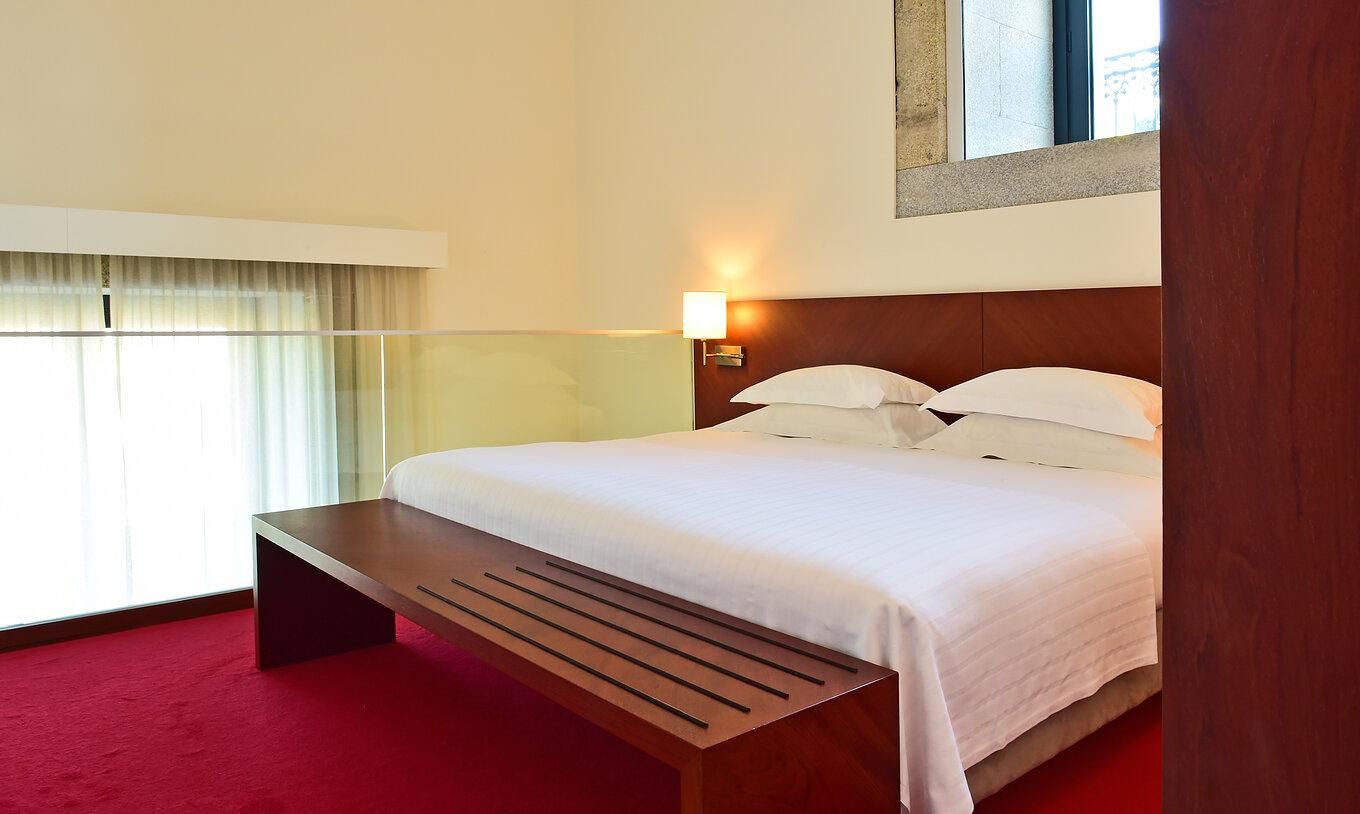 Mezzanine Triple Suite