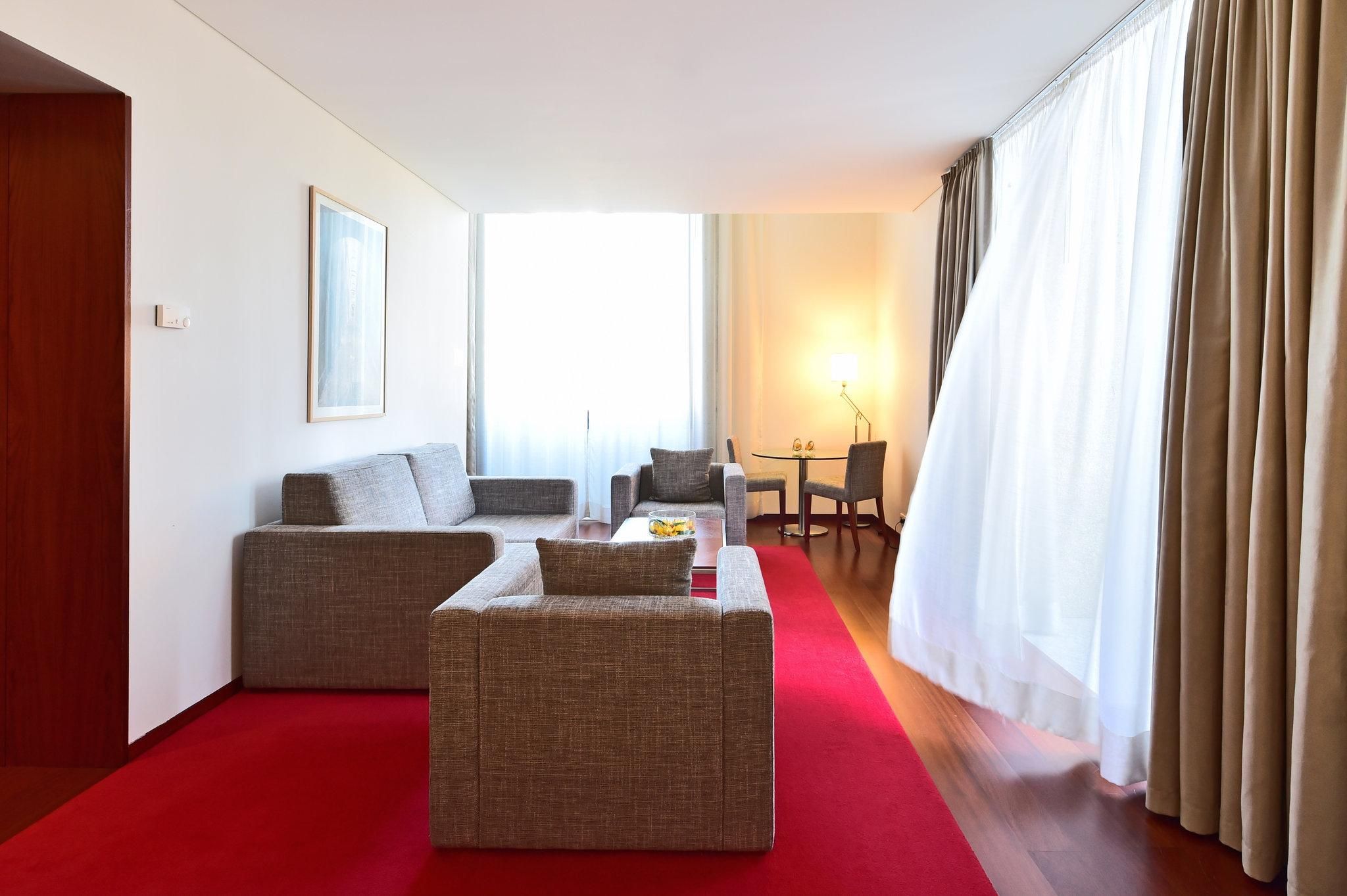 Suite Mezzanine