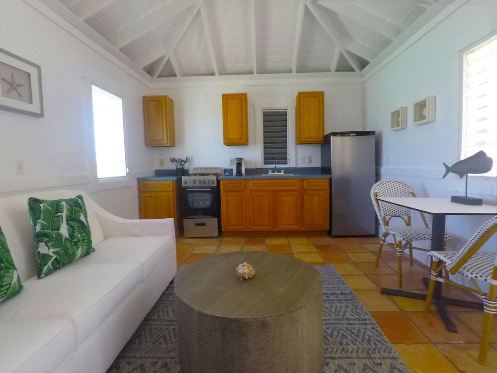 Peace and Plenty Resort Cottage, 1 King Bed with Sofa bed, Non Smoking, Lagoon View 5
