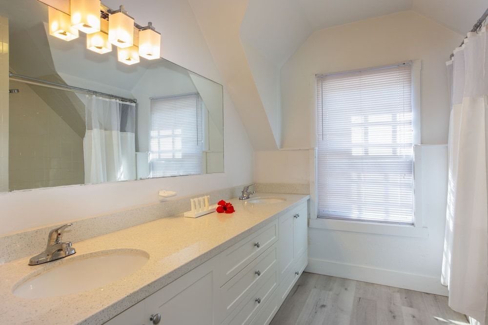 Peace and Plenty Resort Luxury Apartment, 3 Bedrooms, Kitchen 4