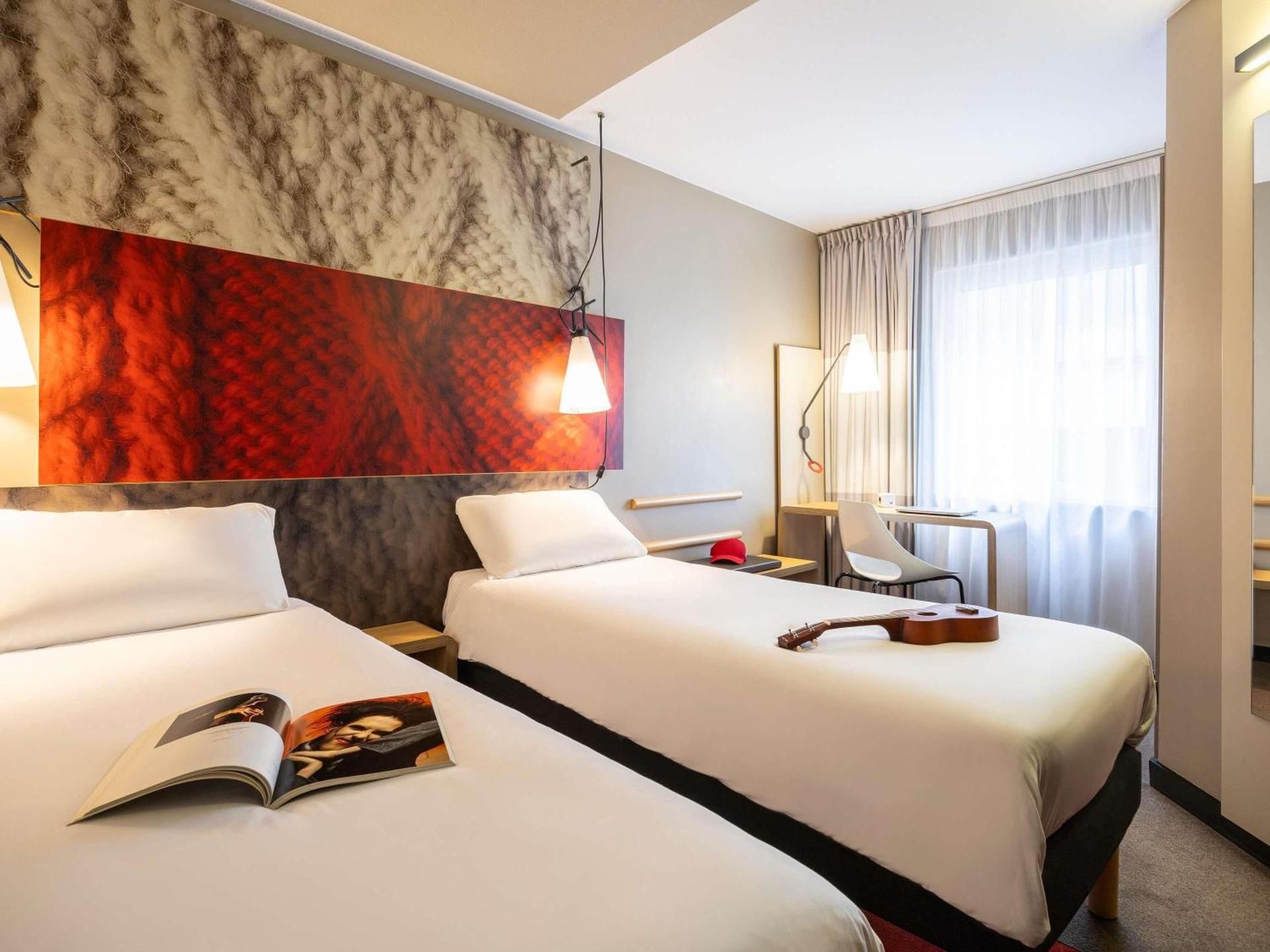 ibis Brussels City Centre Standard Room with 2 Single Beds 2