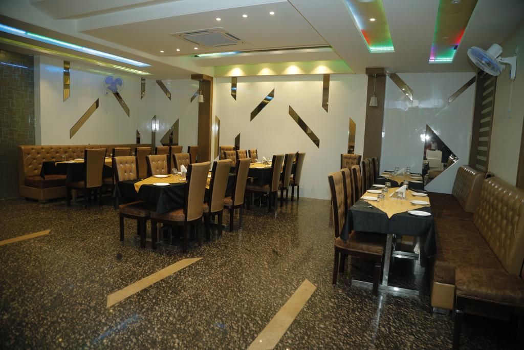 Food & Dining