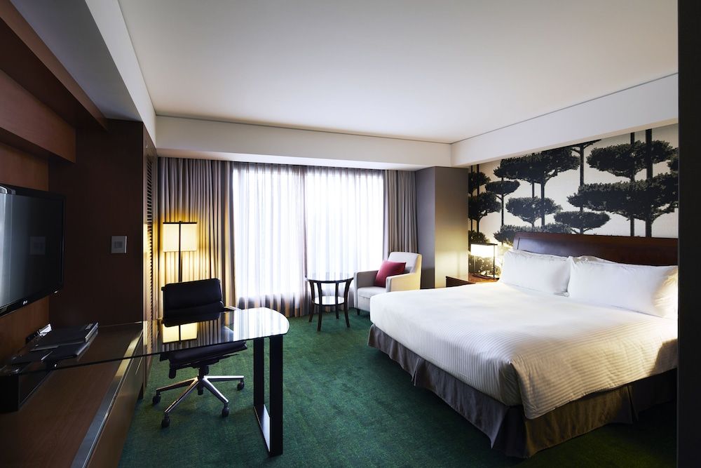 InterContinental Seoul COEX, an IHG Hotel Classic Room, 1 King Bed, Business Lounge Access 3