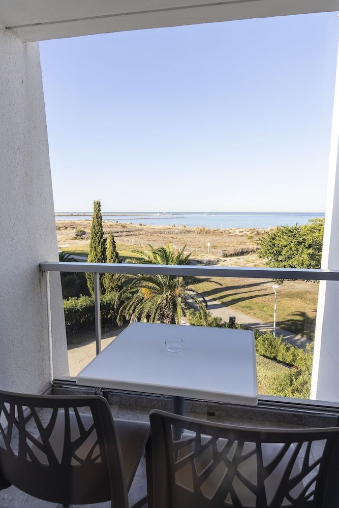 Classic Double Room, Partial Sea View