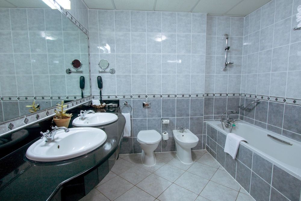 The Panari Hotel - Near Jomo Kenyatta International Airport Superior Double Room with Park View 6