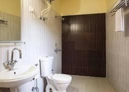 The Corner Superior Room 8