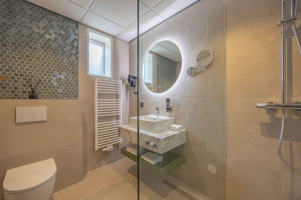 Leonardo Hotel Breda City Center Deluxe Double Room 4