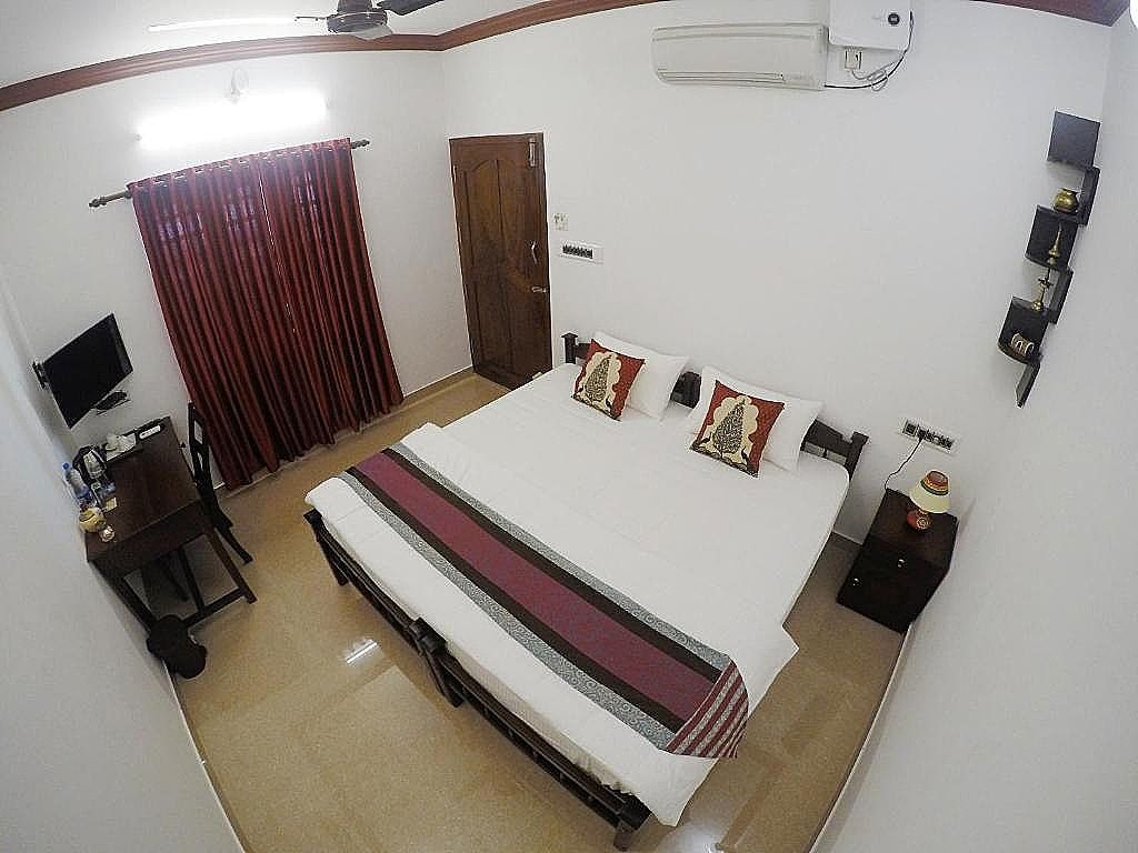 Deluxe Double or Twin Room with Sea View