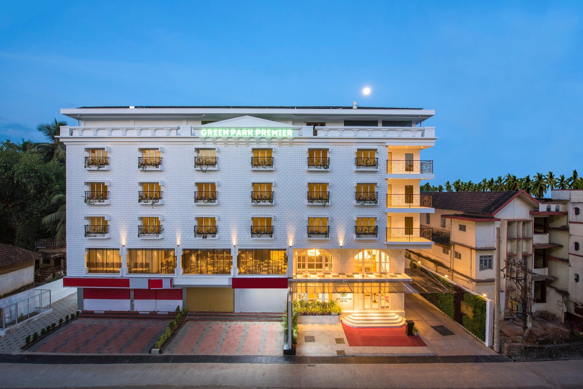 undefined White Lotus Hotel