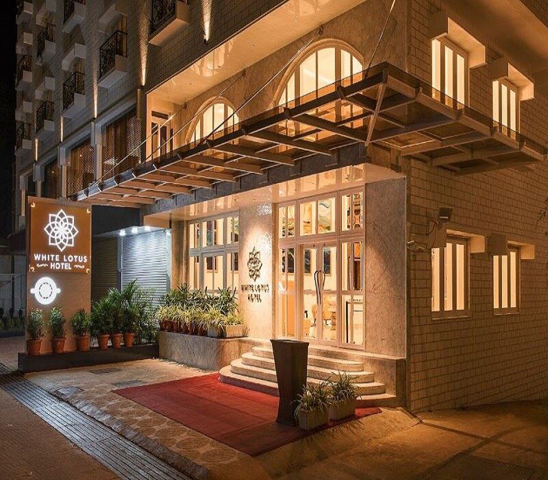 undefined White Lotus Hotel 7
