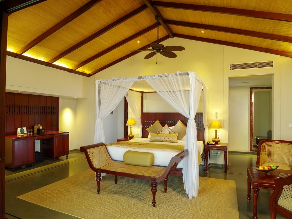 Niraamaya Retreats Backwaters and Beyond Kumarakom Premium Villa, Private Pool, Lake View 3