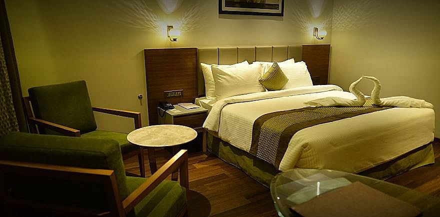 Hotel Pride Madhava Executive Room 4
