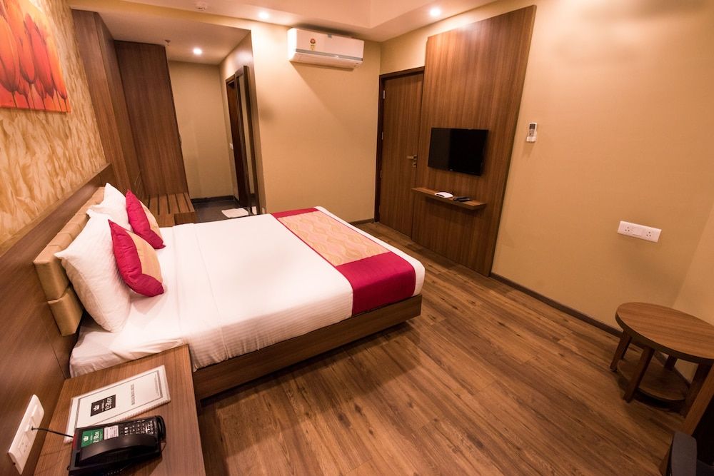 Le Roi Digha Deluxe Room ( Jungle View ) 3