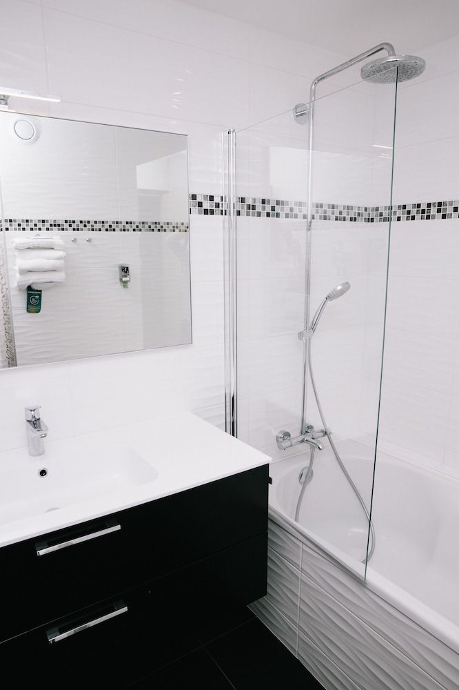 undefined Mercure Mont Saint Michel 4