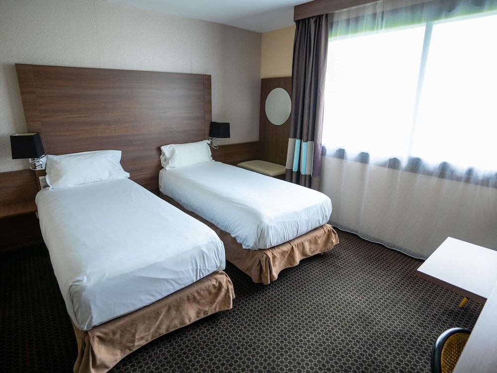 Mercure Mont Saint Michel Standard Room, 2 Twin Beds 4