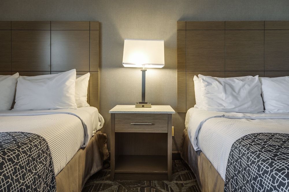 Monte Carlo Inn Airport Suites Standard Room with 2 Queen Beds