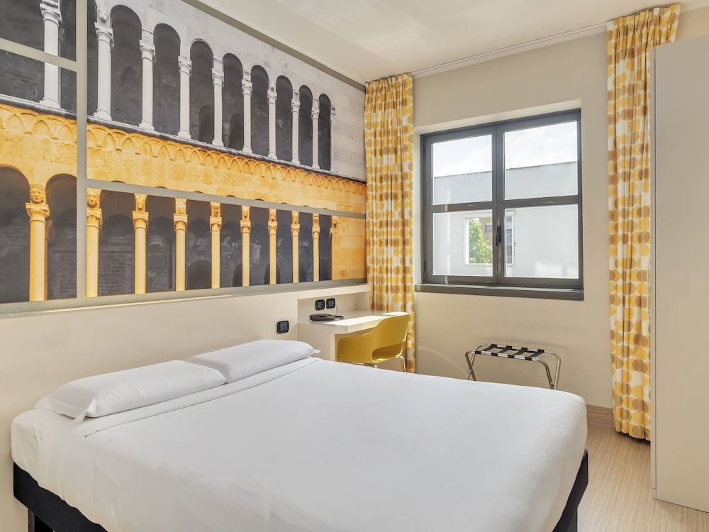 B&B Hotel Cremona Standard Double Room, Non Smoking 4