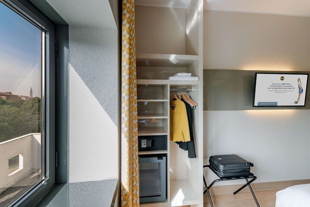 B&B Hotel Cremona Standard Double Room, Non Smoking 13