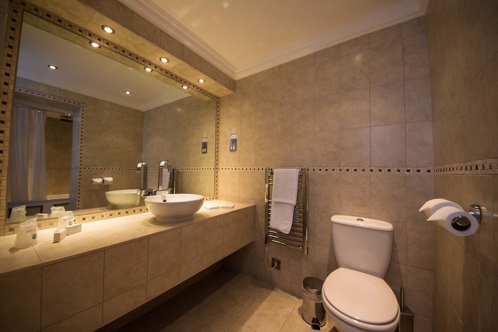 Best Western York House Hotel Deluxe Room, 1 King Bed, Non Smoking (Four Poster Bed, View) 4