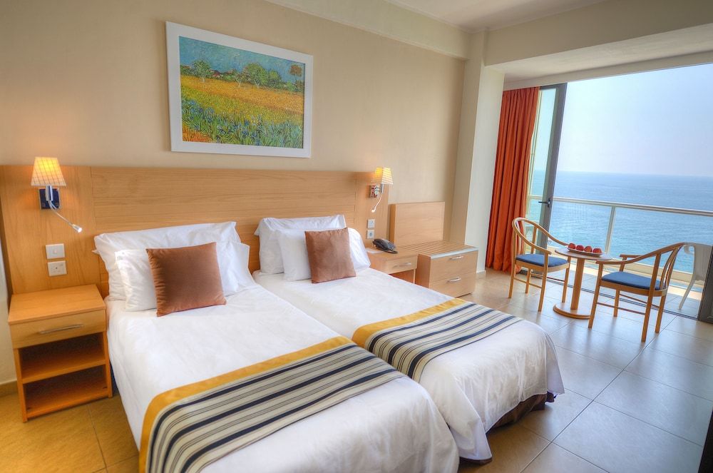 The Preluna Hotel Standard Room, Sea View 3