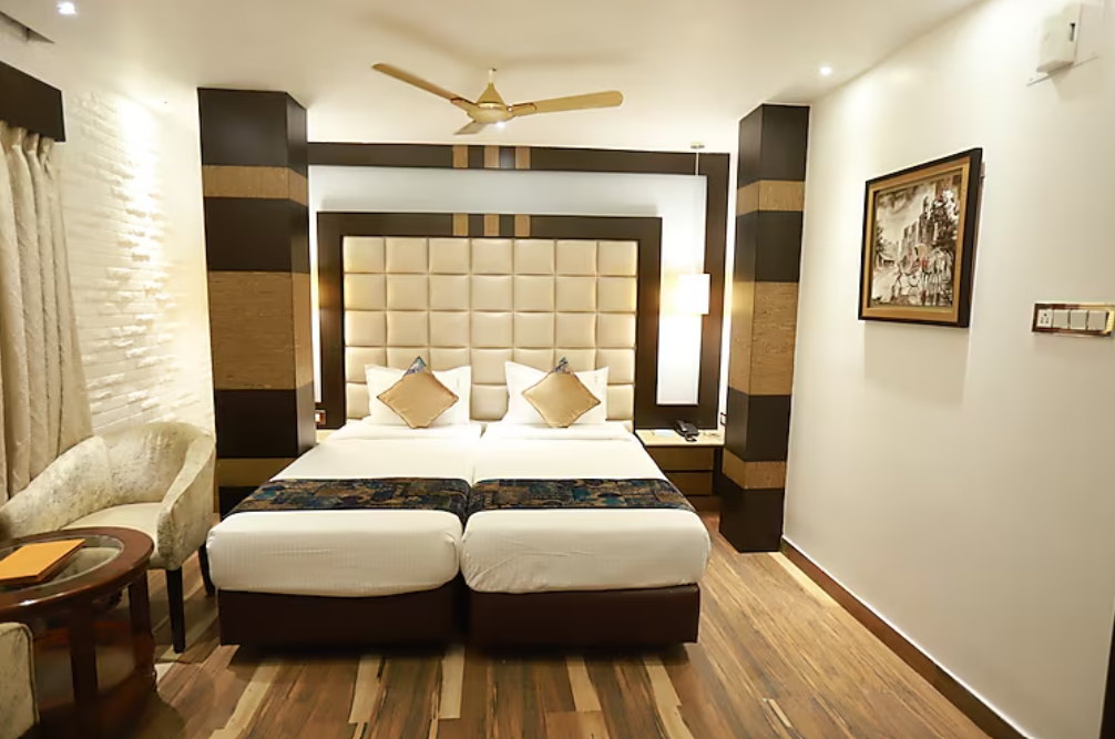 Hotel Acme EXECUTIVE ROOM 2