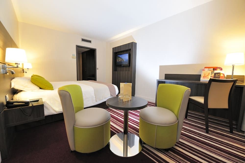 Best Western Plus Palais Des Congres Standard Room, 2 Twin Beds 3