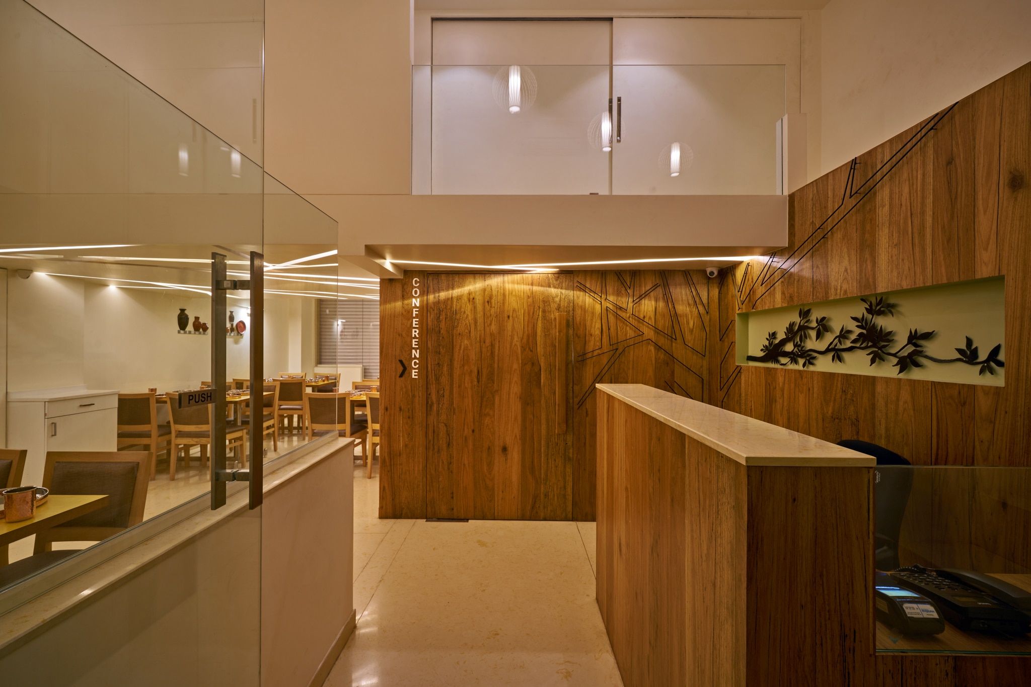 Food & Dining