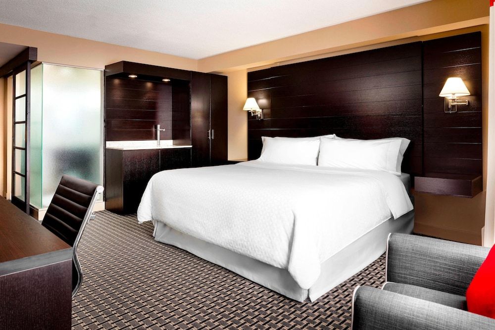 undefined Four Points by Sheraton Mississauga Meadowvale 3