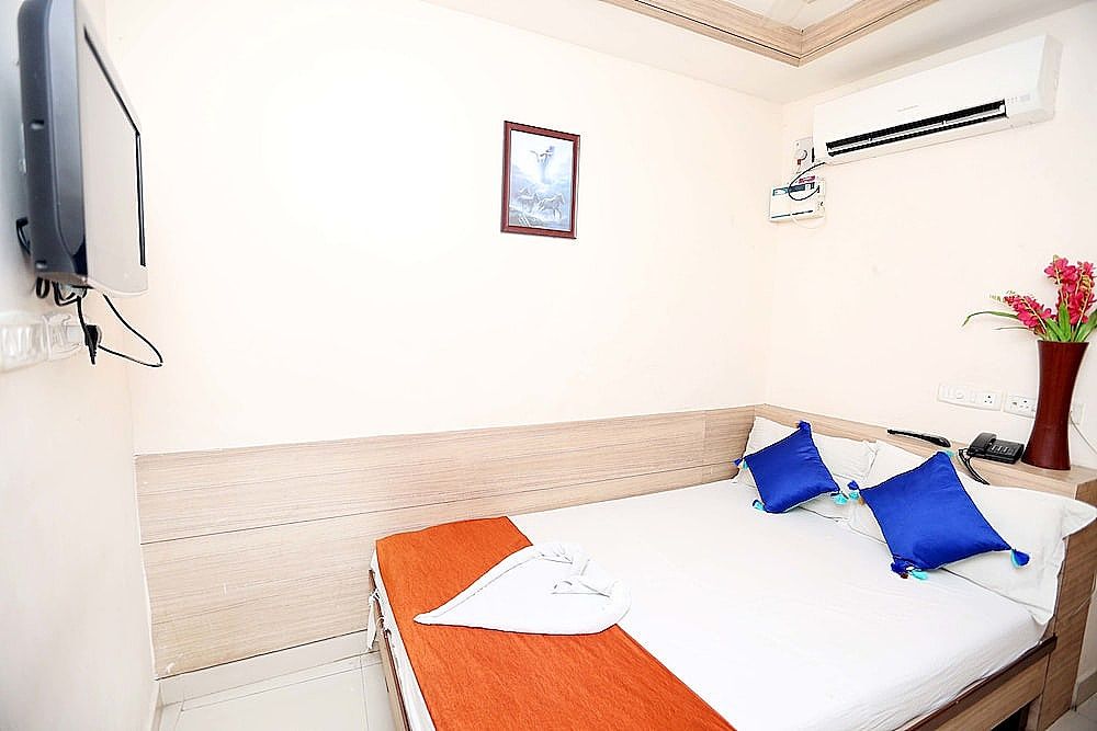 Alegria Regency Deluxe Double Room, 1 Double Bed, City View 5