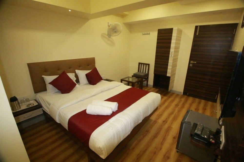 undefined Hotel Alfa International 5