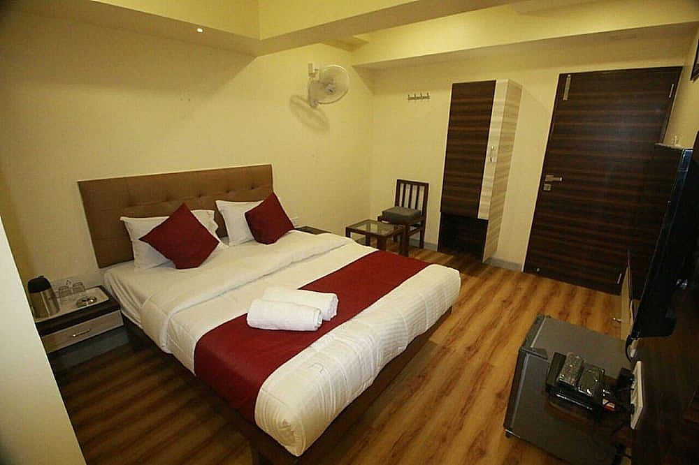 undefined Hotel Alfa International 8